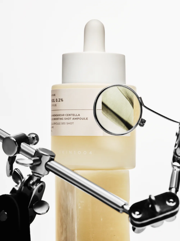 SKIN1004 Madagascar Centella Retinol 0.2 Boosting Shot Ampoule 30ml